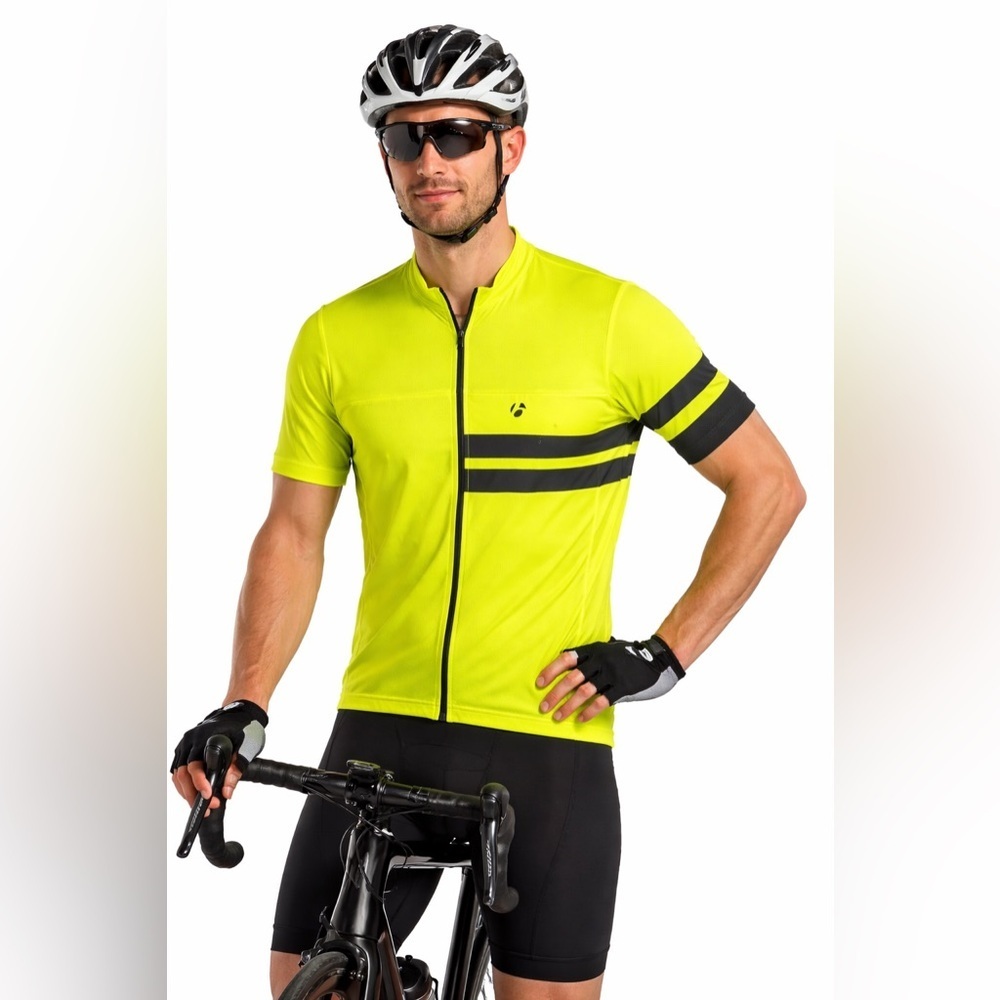 Bontrager Circuit Cycling Jersey in Hi-Vis Yellow – Men’s Sz L (Fitted)